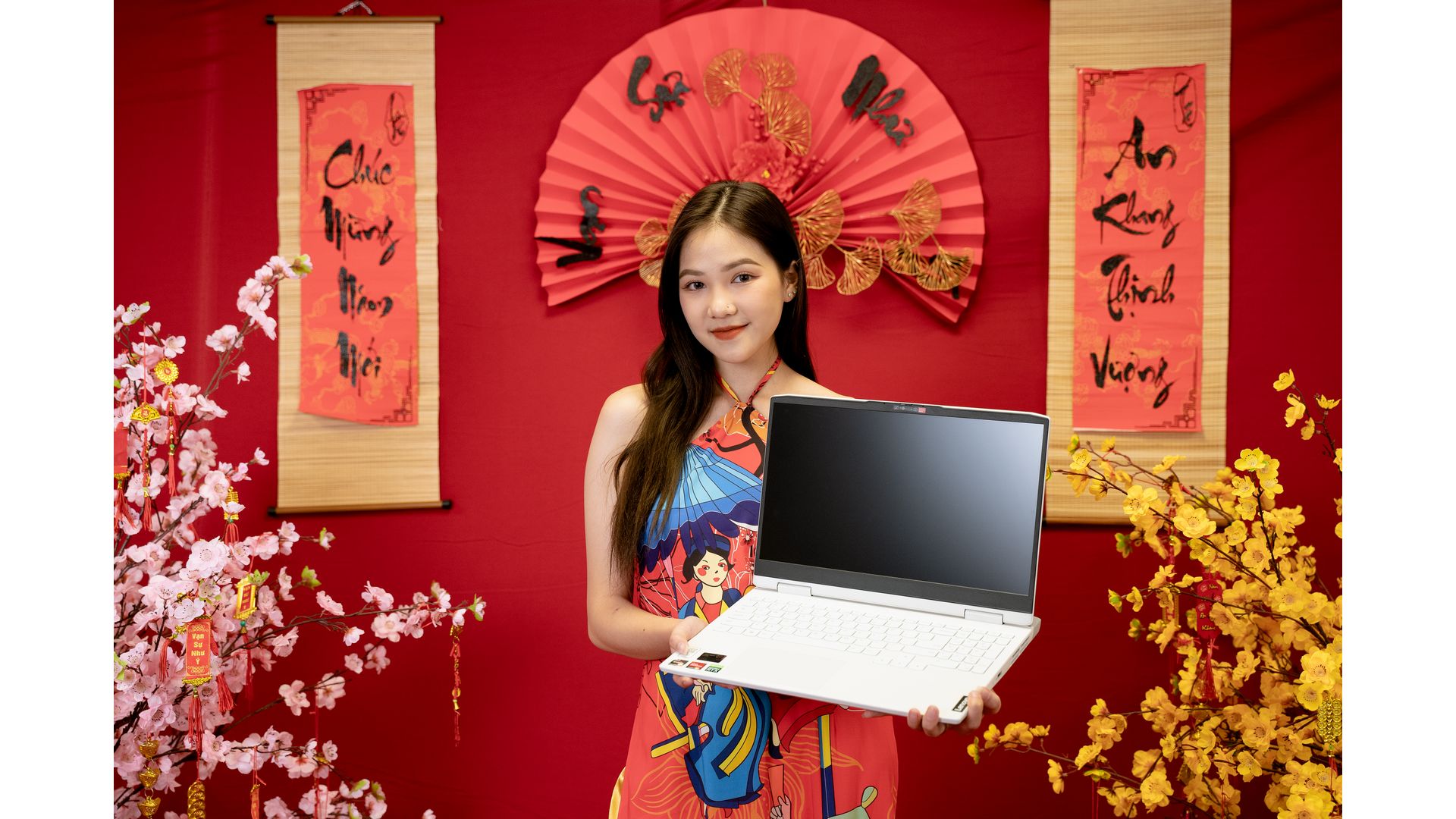 Laptop Lenovo Legion 5 Pro 16IAH7H 82RF0046VN (i7-12700H | RTX 3060 6GB | RAM 16GB | SSD 512GB | 16" WQXGA | Win11 | White) 6 Laptop Lenovo Legion 5 Pro 16IAH7H 82RF0046VN (i7-12700H | RTX 3060 6GB | RAM 16GB | SSD 512GB | 16" WQXGA | Win11 | White)