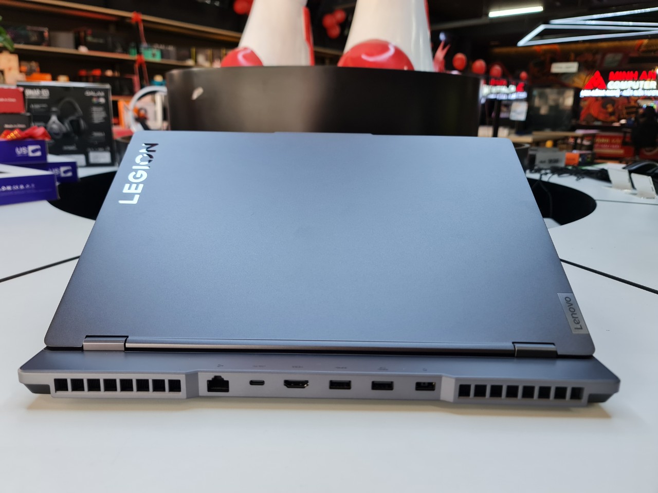 lenovo-legion-5-15arh7-storm-grey-5 Kết nối WiFi cực nhanh
