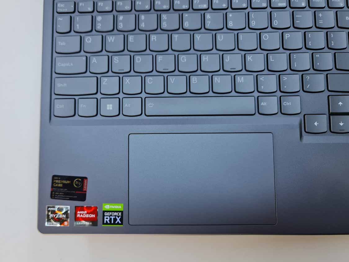 lenovo-legion-5-15arh7-storm-grey-8 Bàn phím RGB 4 vùng