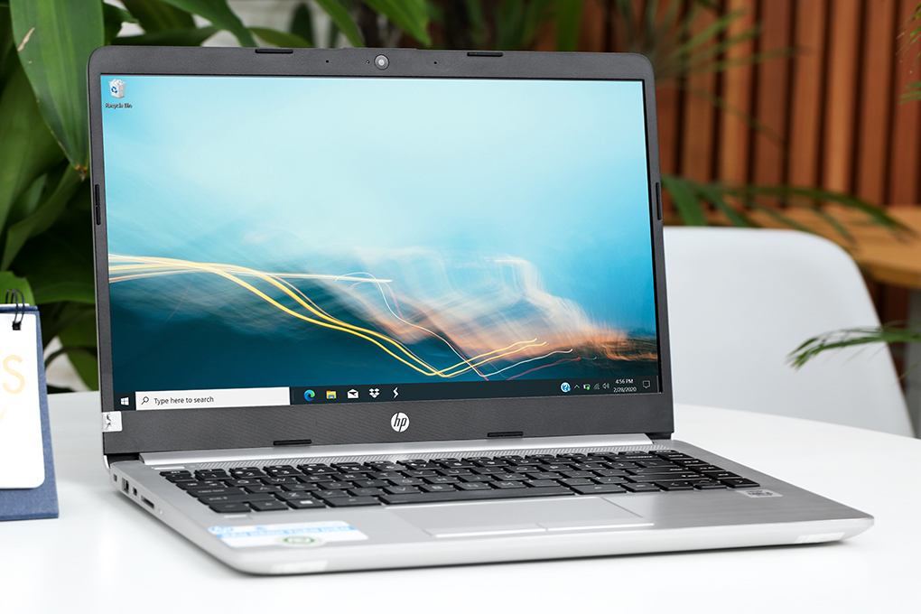 laptop HP 348 G7 thiết kế sang trọng