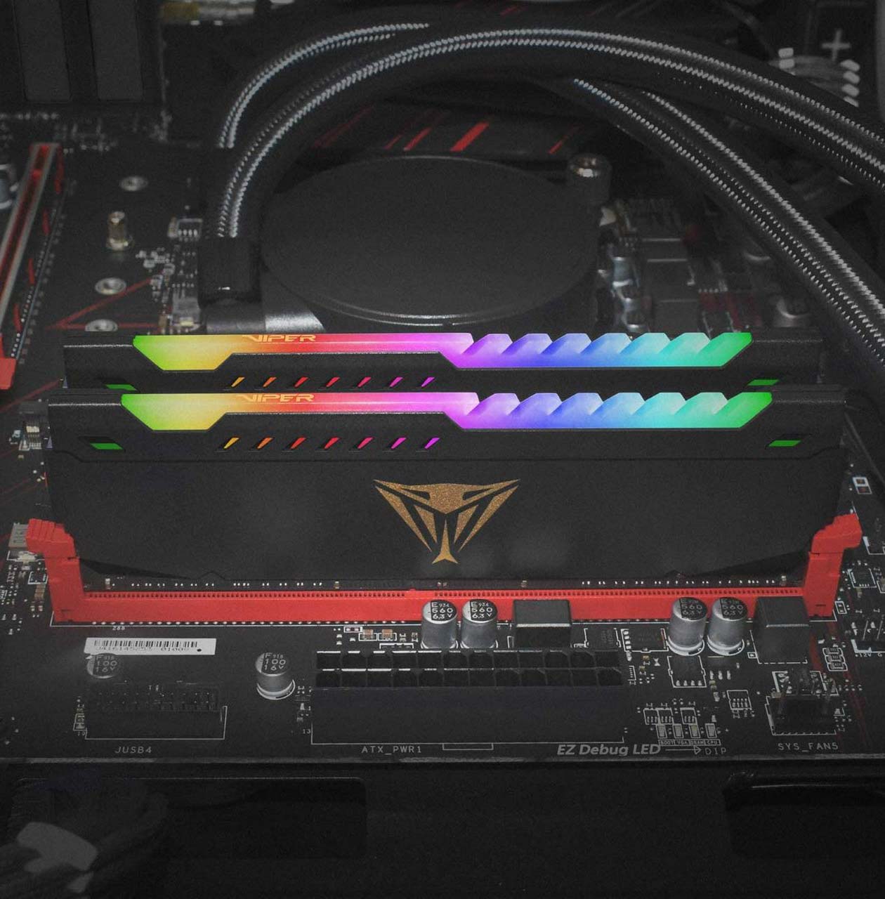 ram-patriot-viper-steel-rgb-12 Thiết kế thông minh tinh tế